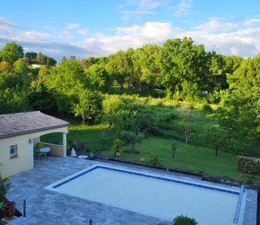 Le Ledat Bed & Breakfast | Caufour