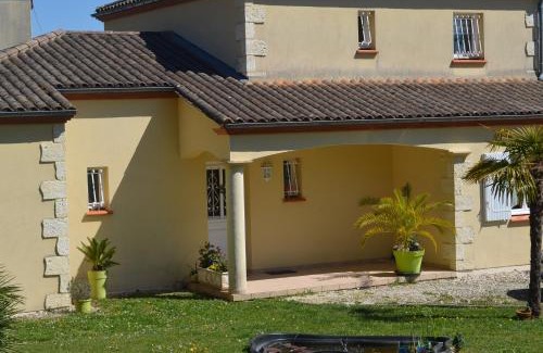 Le Ledat Bed & Breakfast | Caufour