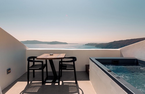 Imerovigli Apartment | CAVO TAGOO SANTORINI