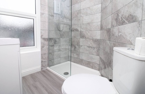 Newport Apartment | Caxton Place by Tŷ SA