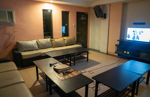 Mandaue Hotel | Cebu Westown Lagoon - South Wing