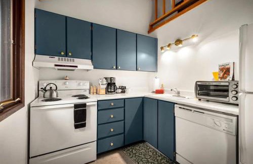 Whitefish House | Cedar Creek Cabin