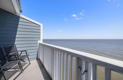 Cedar Key House | Cedar Key Breeze Gulf front townhouse