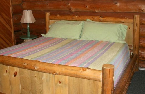 Athol Bed & Breakfast | Cedar Mountain Farm Bed and Breakfast LLC