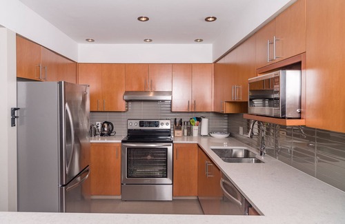 Upper Village Ski Chalet | CEDAR RIDGE 17 | Prime Ski-In, Ski-Out Location | Private Garage & Hot Tub