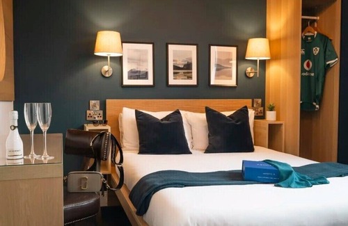 City Centre Dublin House | Celtic Lodge Guesthouse - Restaurant & Bar