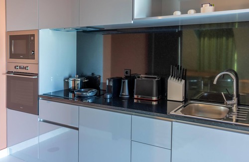 Centro / Baixa Hotel | Cenica Porto Hotel, Curio Collection by Hilton