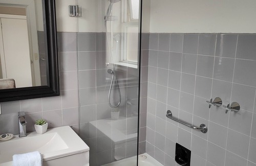 Launceston CBD Hotel | Centennial Inn on Bathurst