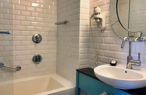 Tel Aviv City Center Hotel | Center Chic Hotel - an Atlas Boutique Hotel