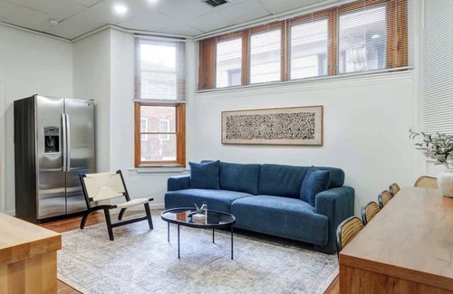 Midtown Village Apartment | Center City Gem - 3BR Near Rittenhouse & Old City