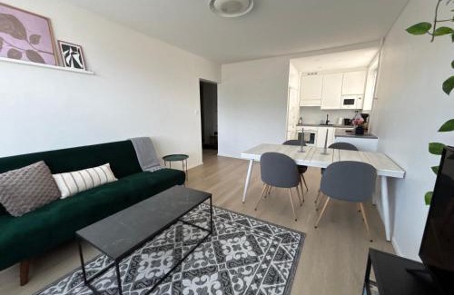 Lahti Apartment | Central 1BR Apartment with Balcony & Free Parking