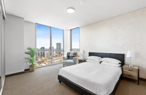 Parramatta CBD Apartment | Central 2-Bed with Parking & Stunning Views