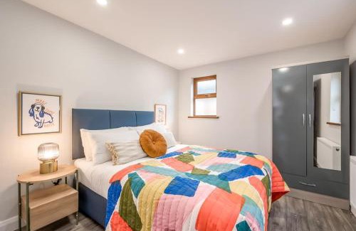 Queens Quarter Apartment | Central Belfast Apartments - The Malone Suites
