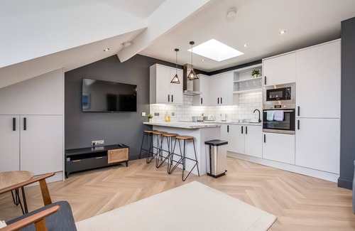 Belfast City Centre Apartment | Central Belfast Apartments: University Street