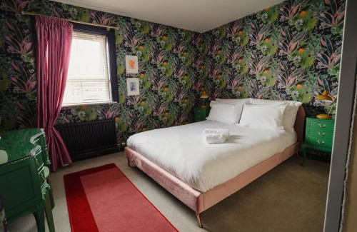 Belfast Apartment | Central Belfast Apartments Unique Retreat