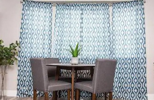 Murray House | Central Bungalow Minutes from Downtown & Canyons