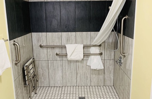 Cayucos Hotel | Central Coast Inn