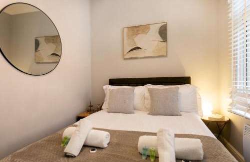 Nottingham City Centre Apartment | Central Gem Plush Beds -Walk to Attractions Pass the Keys