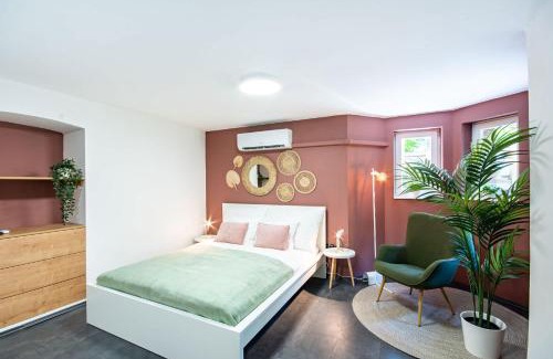 Debrecen Apartment | Central - Green - Stylish - Quiet Sleep