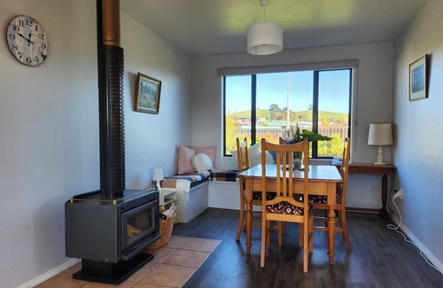 Kaikoura House | Central | Mountain Views | Spa