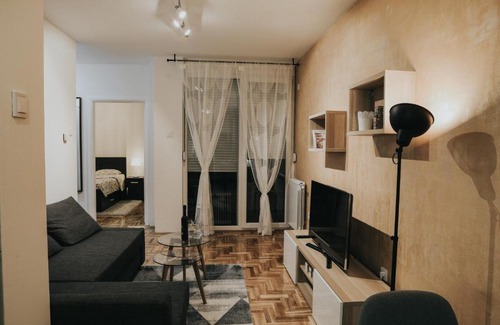 Grbavica Apartment | Central New Apartment