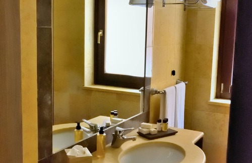 Ruggero Settimo Hotel | Central Palace Hotel Federico II