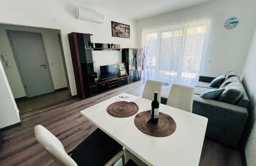 Balatonalmadi Apartment | Central Perk Apartman
