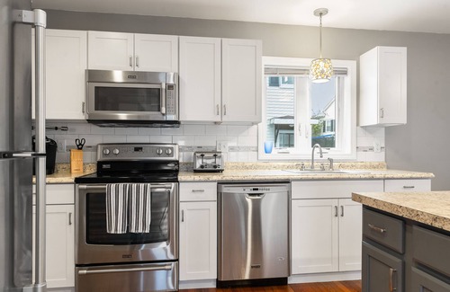 Southern Coast Apartment | Central Saco Stay Comfort & Style for Your Getaway
