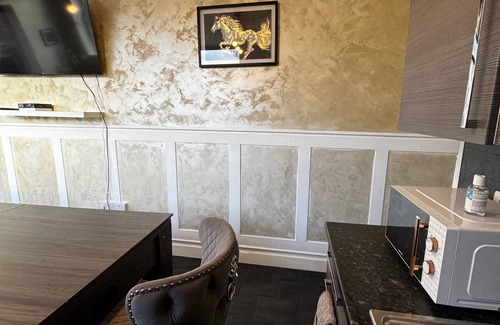 Sheffield Apartment | Central Sheffield Duplex 3-bed Apt, Sleeps 8