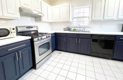 Mechanicsville House | Central/Spacious/Relaxing Cozy 3 Bedroom Home