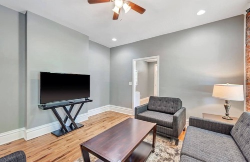 Benton Park House | Central St Louis apartment 1E