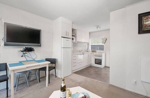 Taupo Cottage | Central Stay - Taupo Flat