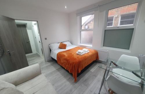 Tooting Apartment | Central Studio Apartment London 1