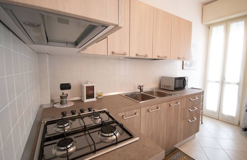 Moniga del Garda Apartment | Central Suite Moniga