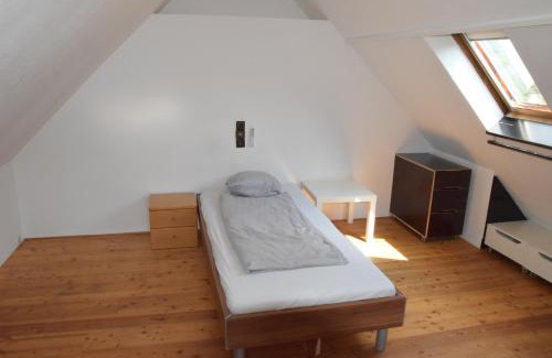 Favoriten Villa | Central-Vintage Villa with free Parking and 5min walk to Metro