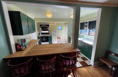 Central District House | Centrally located 3 bedroom 2 bathroom craftsman home.