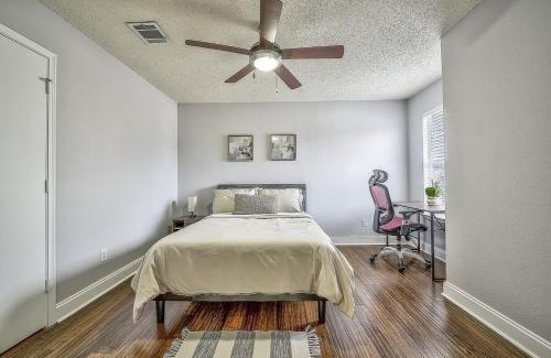 Irving Apartment | Centrally Located DFW Retreat
