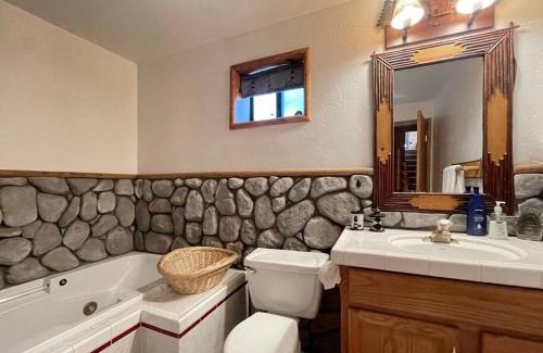 Big Bear Lake Ski Chalet | Centrally Located large 3 Bedrm/Available EV Charg