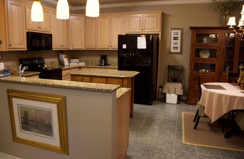 Gulf Hills House | Centrally Located- 2 mi. North of downtown OS with screened porch, full kitchen