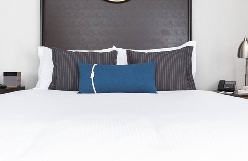 South Beach Hotel | Centrally Located Hotel with Scenic Views & Complimentary Bicycles