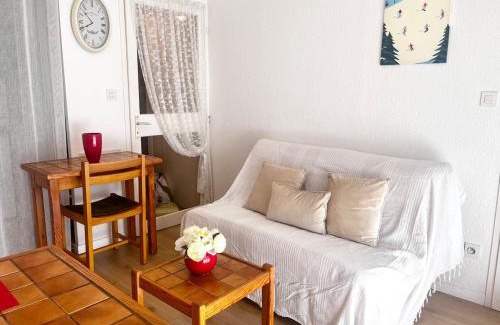 Ax-les-Thermes Apartment | Centre Ax - 4 people - ground floor - Parking