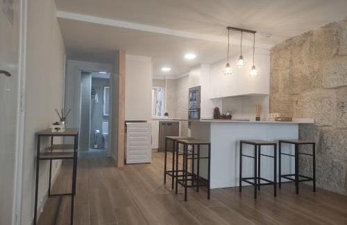 Maria Auxiliadora Apartment | CENTRO VIGO Apartamento reformado, AVE-VIALIA - muy céntrico 5PAX