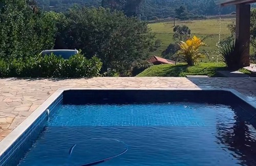 Paruru House | Chácara com Vista Maravilhosa em Condominio Fechado com Segurança 24 Horas
