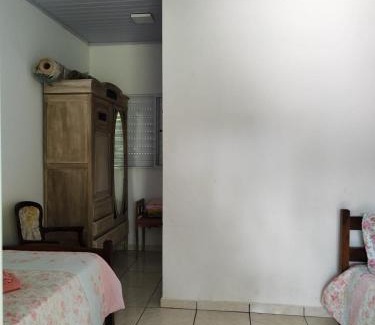 Cotia House | Chácara - Cotia - 3 km Animália Park - pet friendly