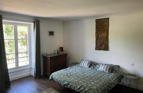 Celle-Levescault Bed & Breakfast | Château de La Grange