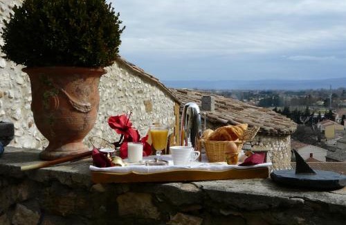Vedene Bed & Breakfast | Château de Vedène