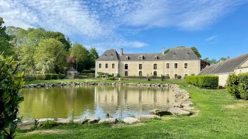 Aurseulles Hotel | Château du Bû