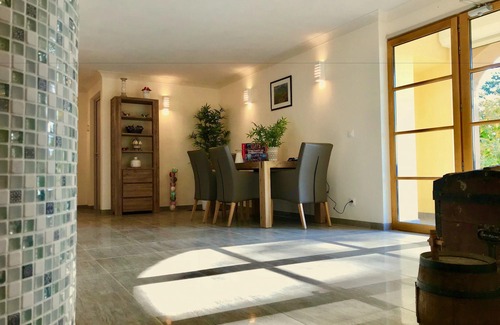 Ferrassieres Apartment | Château Ferrassières