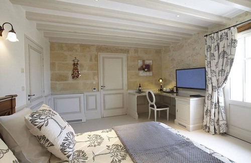 Lussac House | Château la Rose Perriere