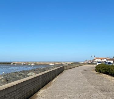 Quartier des Boucholeurs House | Châtelaillon-Plage, maison de pêcheur en front de mer